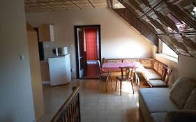 Lenoel Apartman
